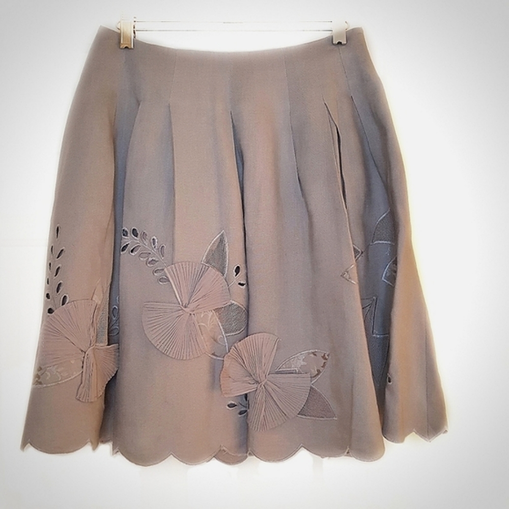 Anthropologie elevenses Gray Linen Skirt w/ Pleats, Eyelet, & Fan Detail